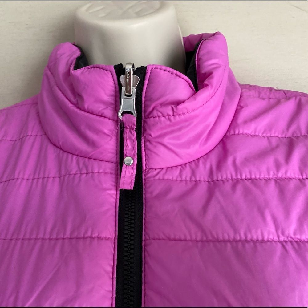 ❄️ SALE❄️ Hot Pink Purple Quilted Zip Up Vest Med - Picture 3 of 7